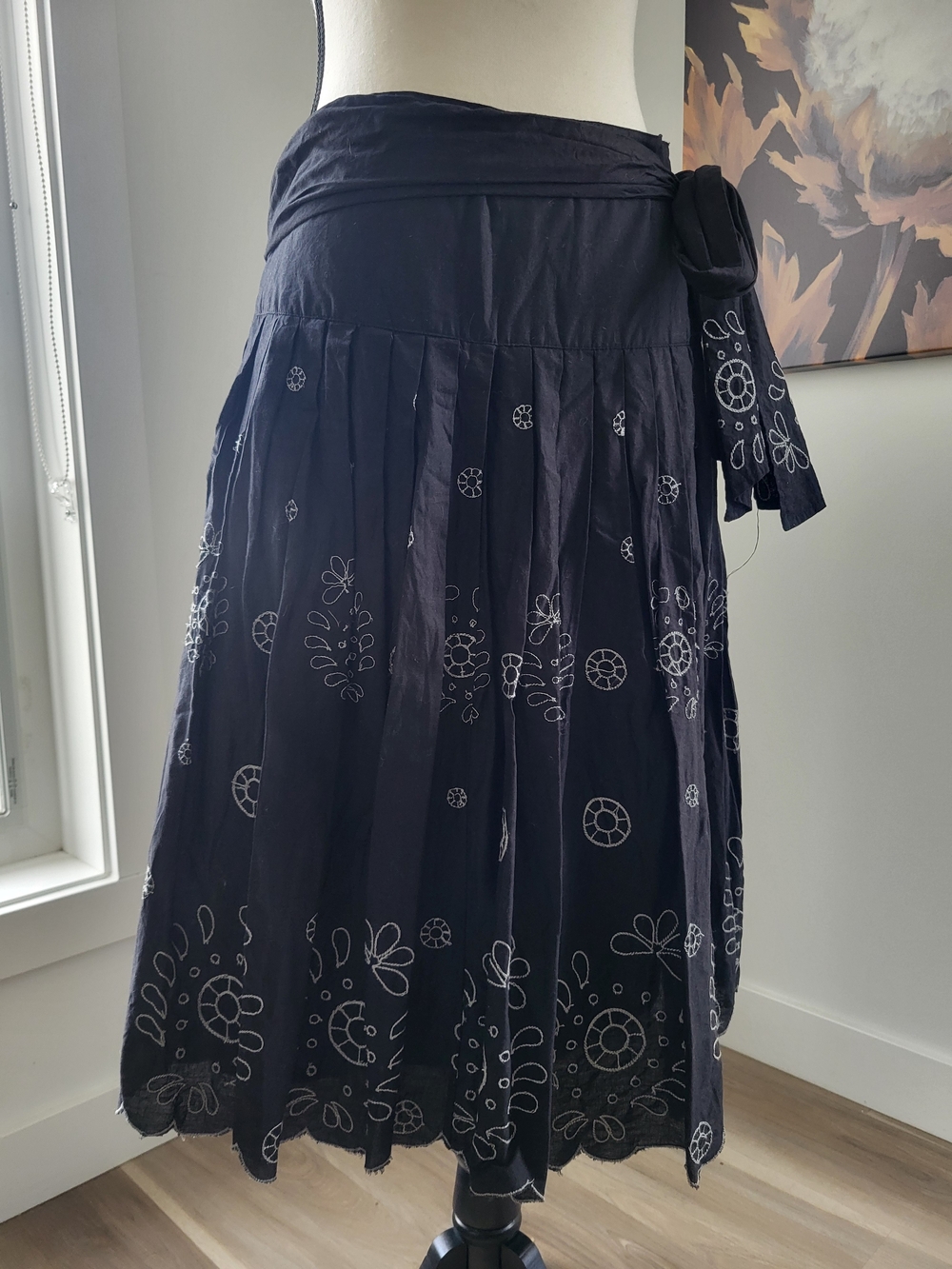 Lapis Black Midi Wrap Skirt with White Floral Embroidery